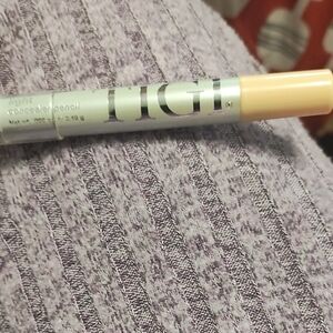 TIGI Concealer Pencil - Light Cream